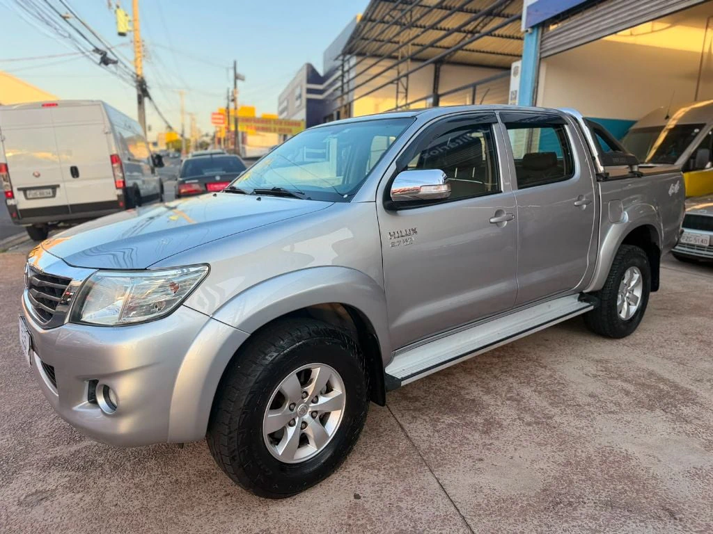 Toyota Hilux SRV 2.7 4x4