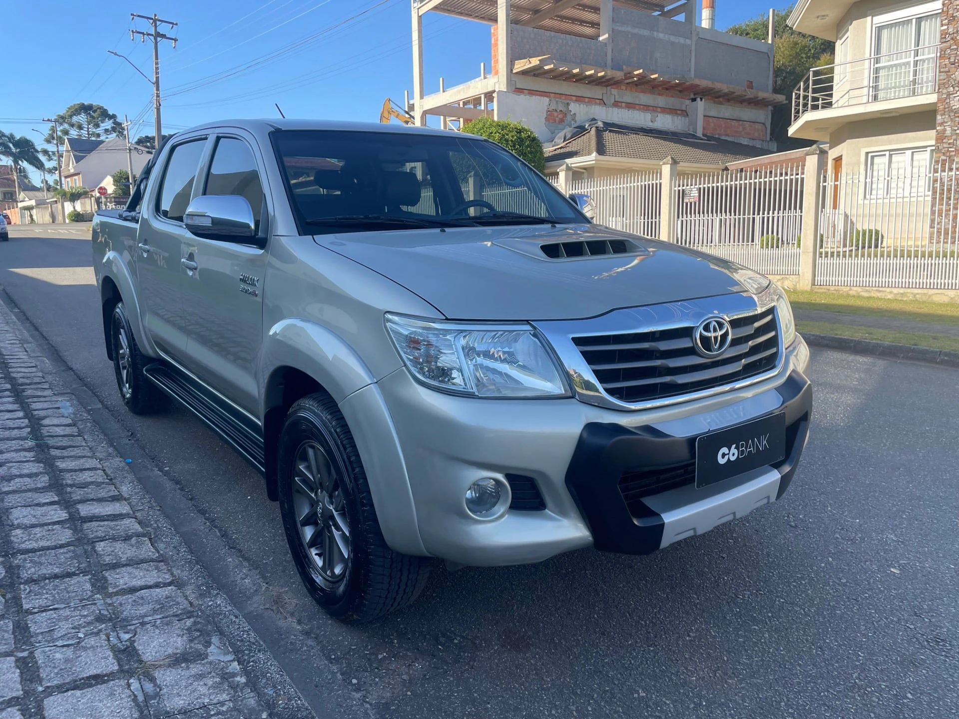Toyota Hilux Cd Srv D4-d 4x4 3.0 Tdi Diesel Aut
